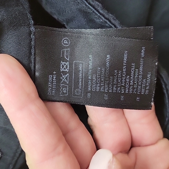 H&M womens black shorts size 4 - Picture 3 of 6